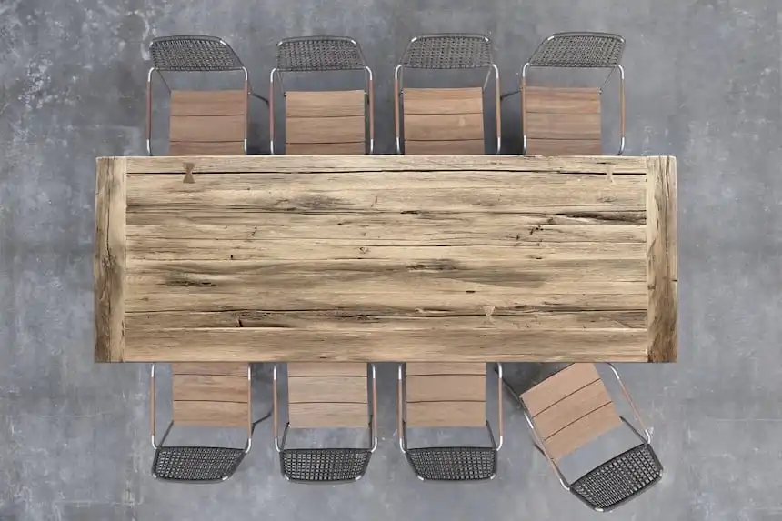 Table d'exterieur en bois rustique style fermette.