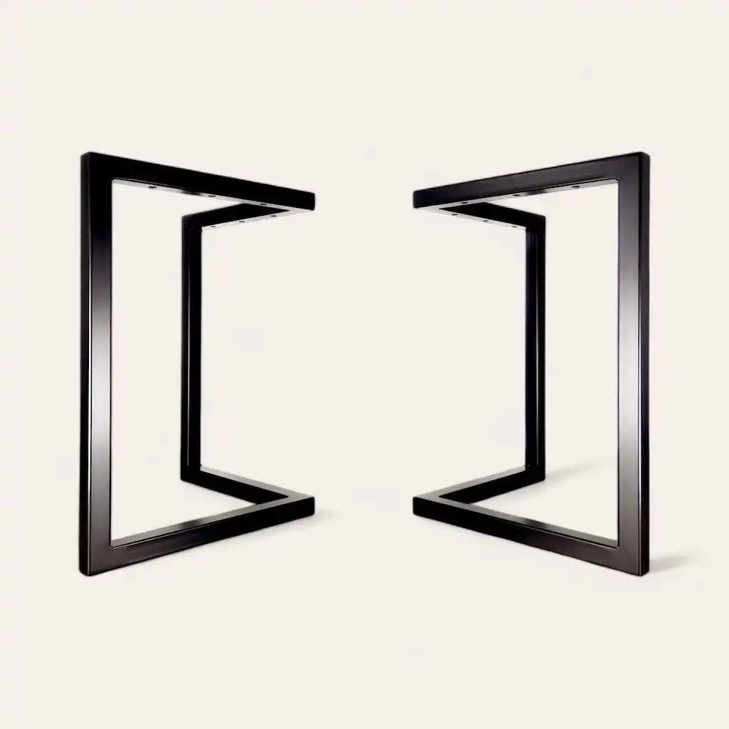  Deux structures symétriques à cadre noir positionnées pour former une forme carrée avec un vide au centre sur un fond blanc. 