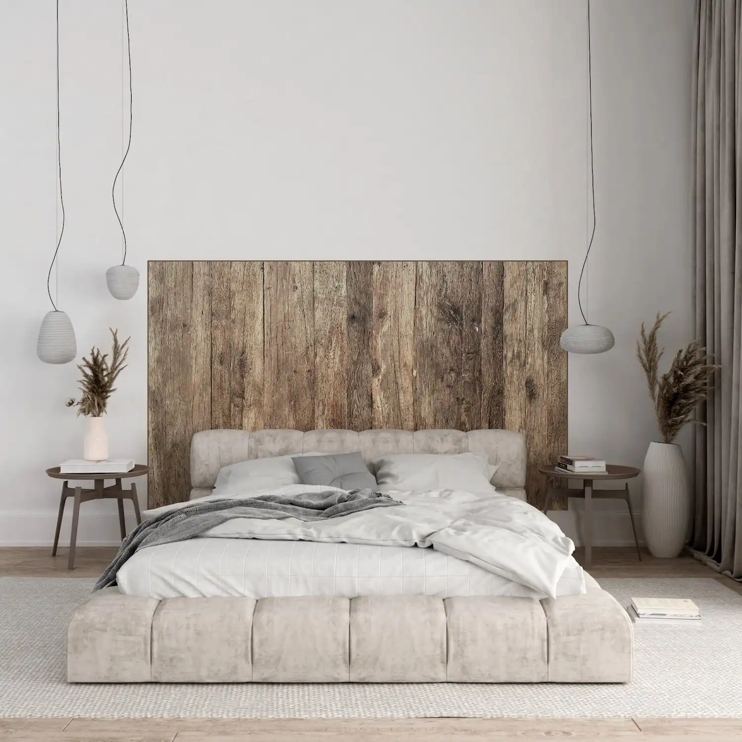  Chambre minimaliste moderne avec une tête de lit en bois rustique et une palette de couleurs neutres. 
